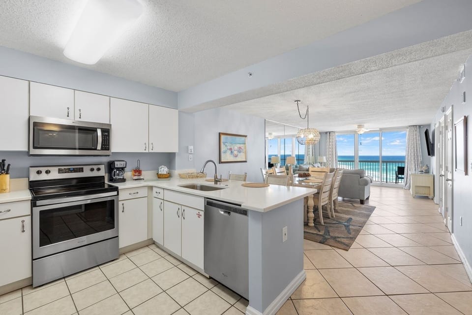 Indoors, Floor, Kitchen, Microwave, Oven