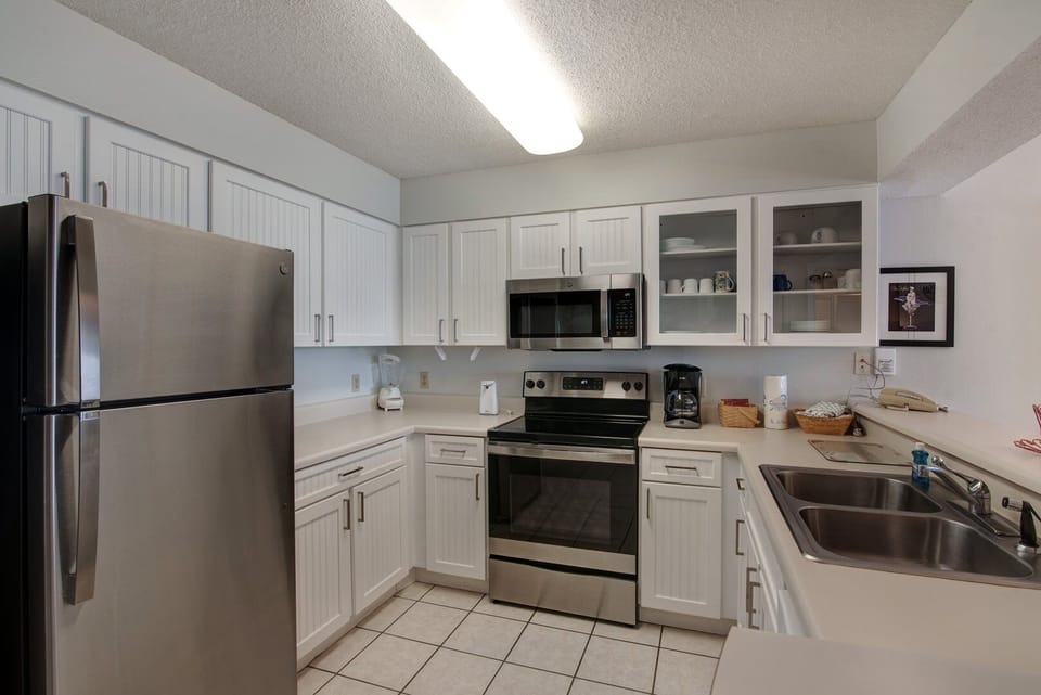 Indoors, Kitchen, Refrigerator, Microwave, Oven