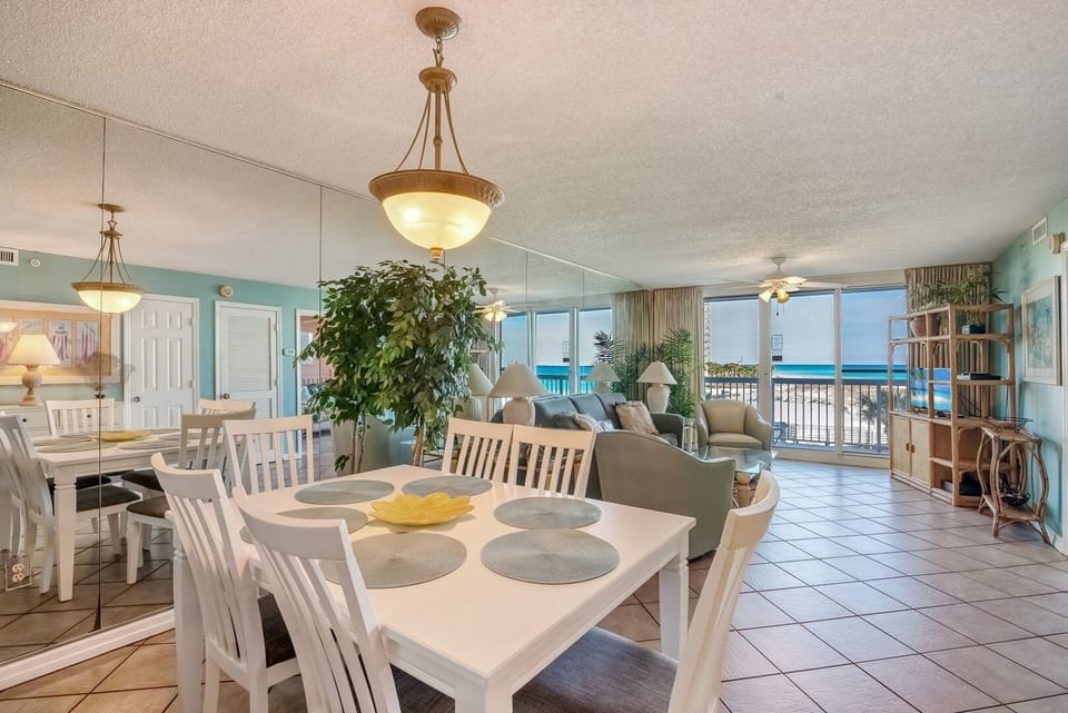 Dining Room, Dining Table, Furniture, Indoors, Table