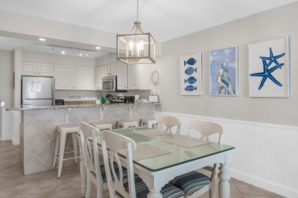 Dining Room, Dining Table, Furniture, Indoors, Table
