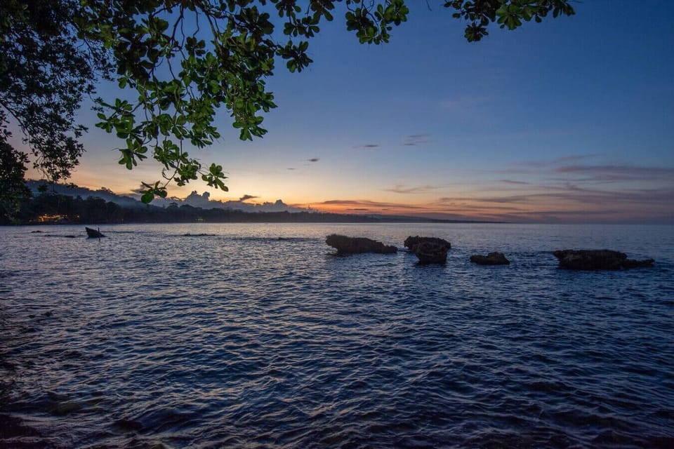 Beautiful Caribbean Sunset Near Namaitamí in Cahuita