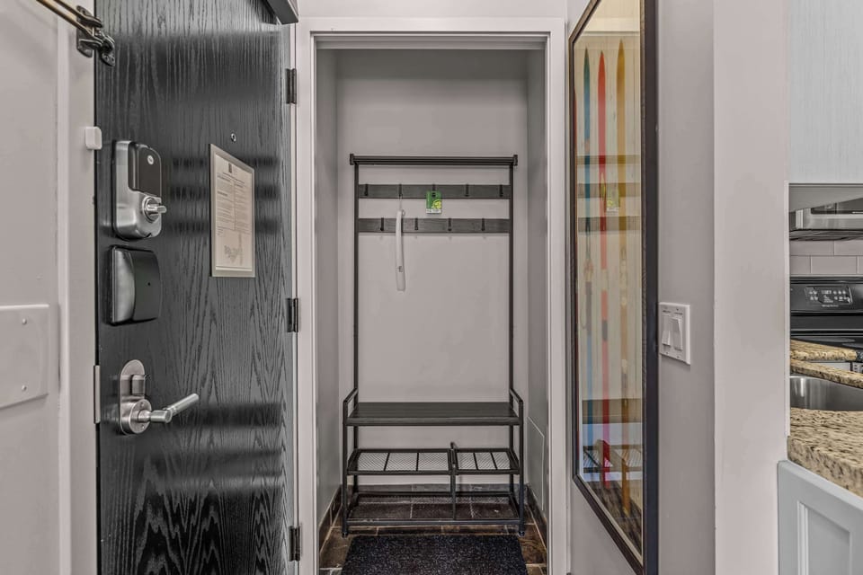 Entry area