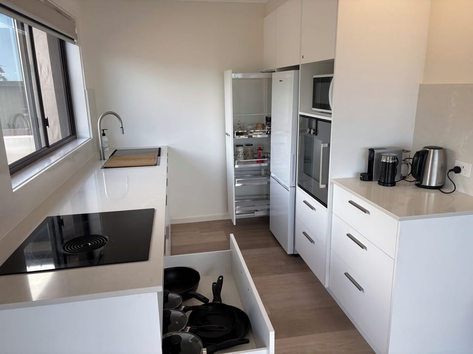 Fully equipped luxury kitchen with quality appliances 