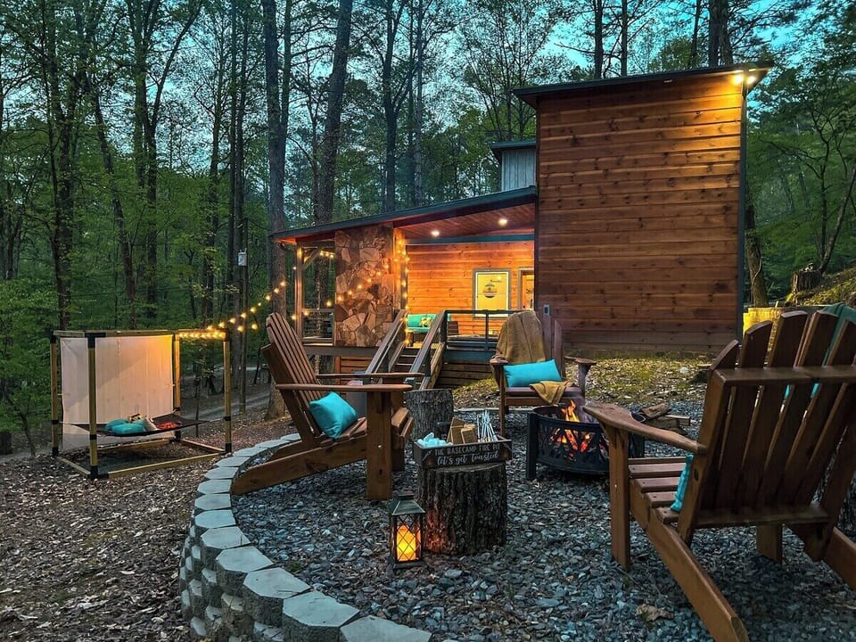 The perfect amenity-packed, modern mountain cabin in the Coosawattee River Resort community.