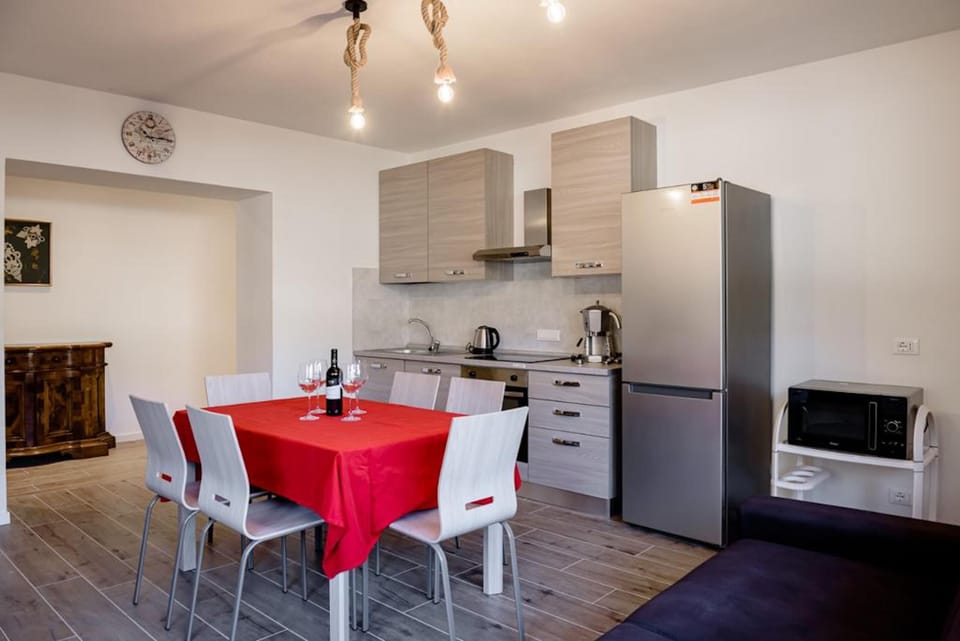 Panoramic Apartment | Living area | 42-inch flat-screen TV with digital channels, TV