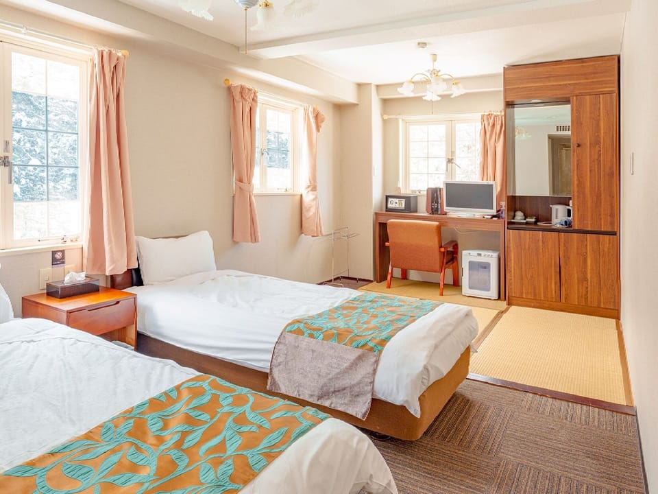 Japanese-Western style room