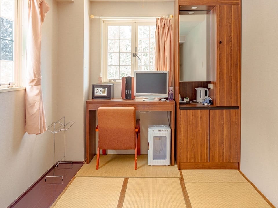 Japanese-Western style room