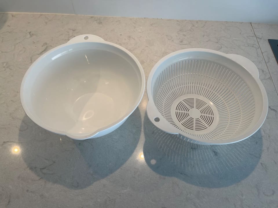 colander and bowl