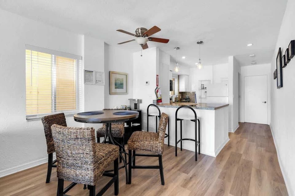Dine, sip, and savor in this bright vacation kitchen! With modern appliances and cozy seating, it’s perfect for beach breakfasts and sunset dinners.