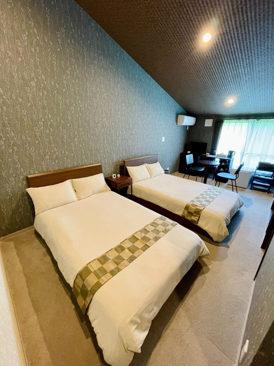 Twin room 3