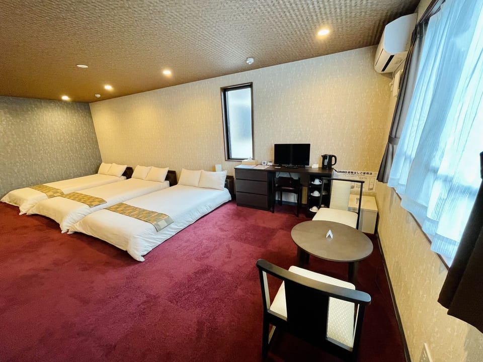 Family room 2