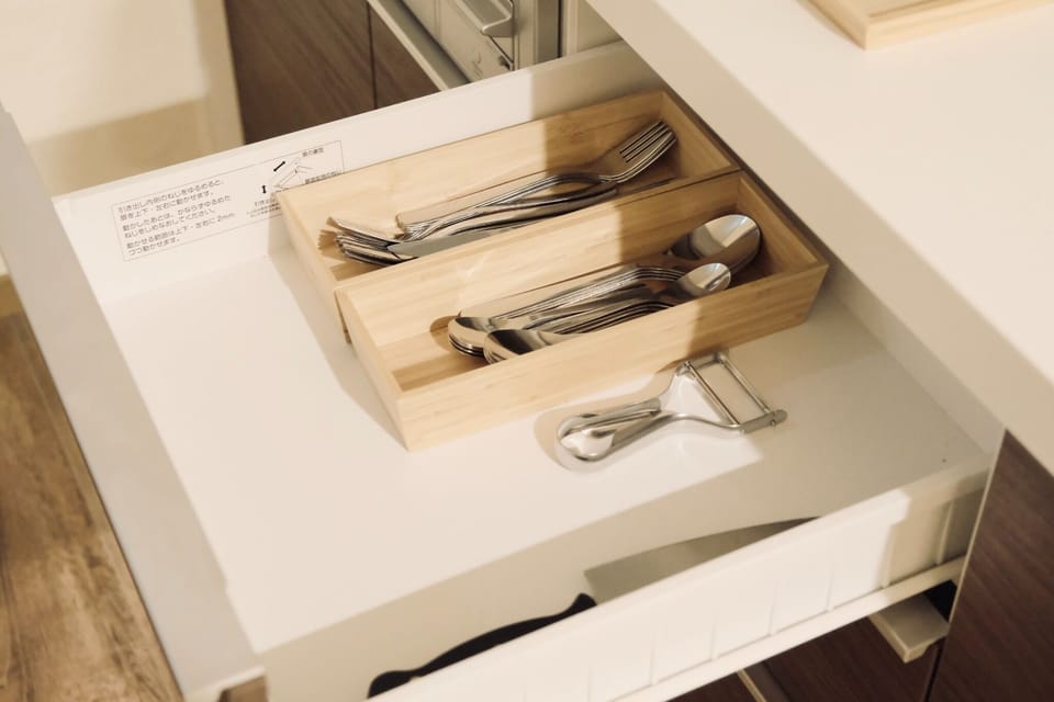 tableware