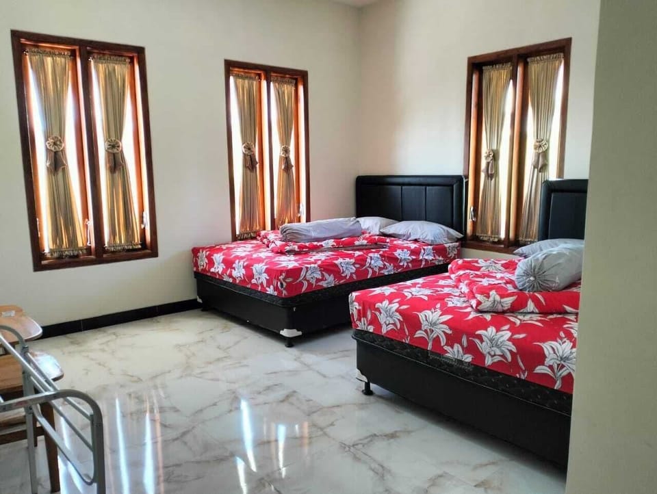 Standard Triple Room | Bed sheets