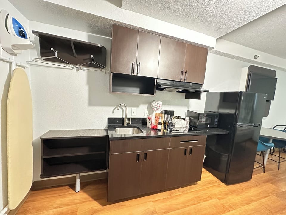Desk, blackout drapes, WiFi (free), bed sheets