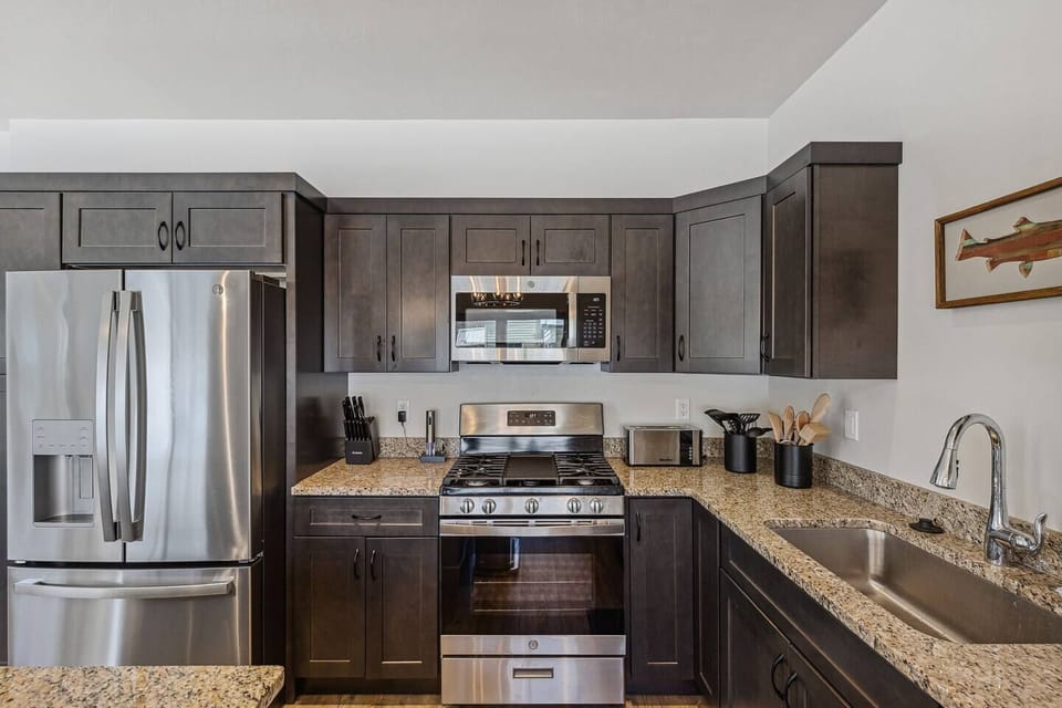 Kitchen ( Ground Floor) 