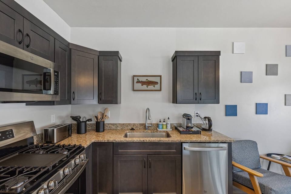 Kitchen ( Ground Floor) 