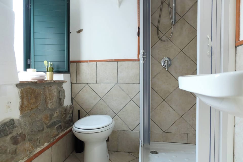 Apartment, 1 Bedroom, Balcony, City View | Bathroom