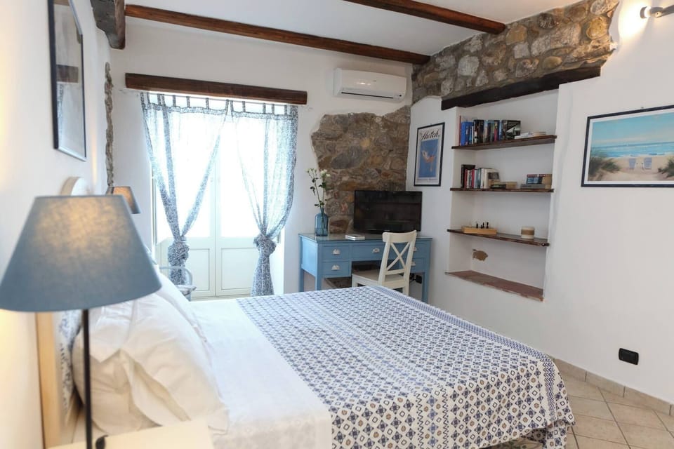 Room, 1 Bedroom, Balcony, Ocean View | 1 bedroom