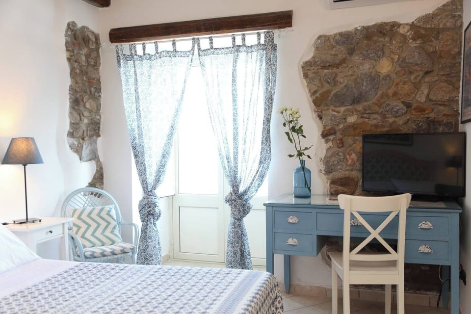Room, 1 Bedroom, Balcony, Ocean View | 1 bedroom