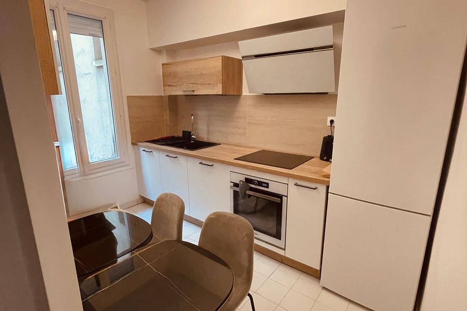 Comfort Apartment (Appartement confort annex) | Private kitchen | Reusable coffee/tea filters