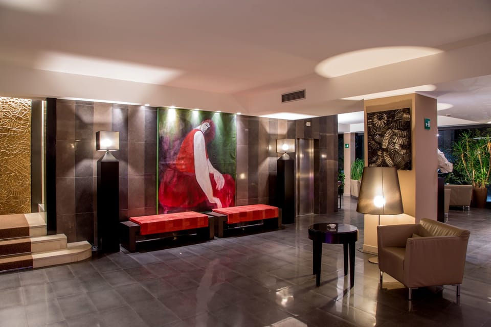 Lobby sitting area