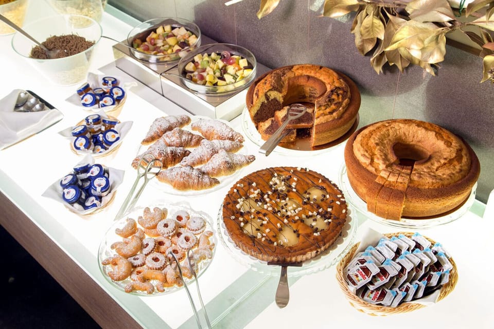 Free continental breakfast