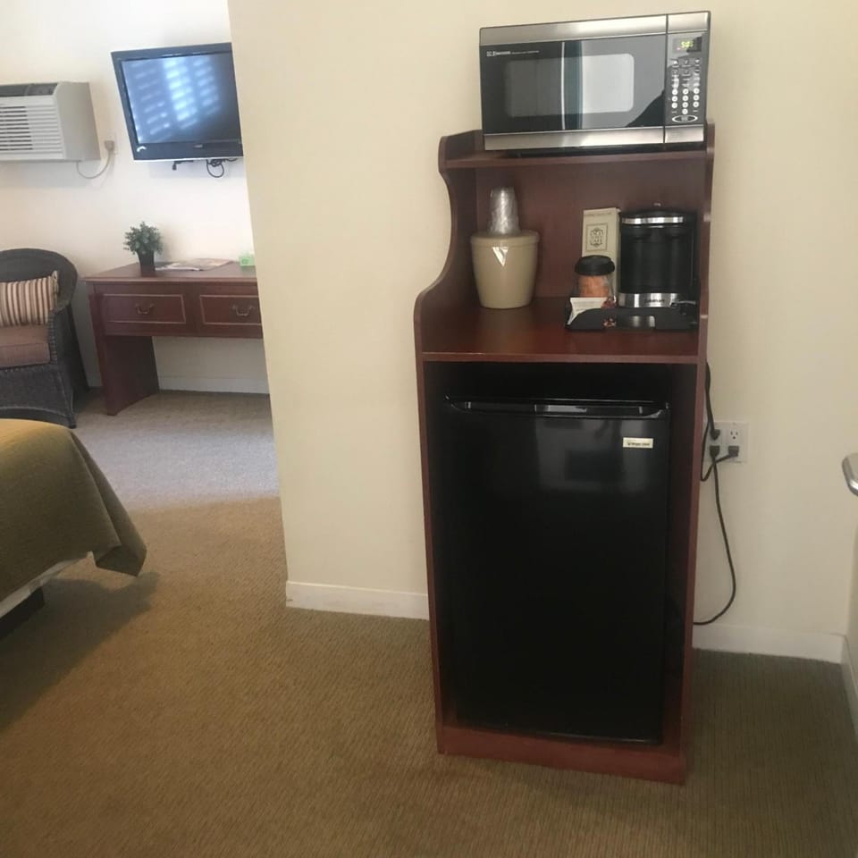 Premium bedding, blackout drapes, iron/ironing board, WiFi (free)