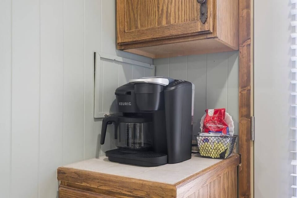 Keurig Duo with coffee, tea and hot coco!