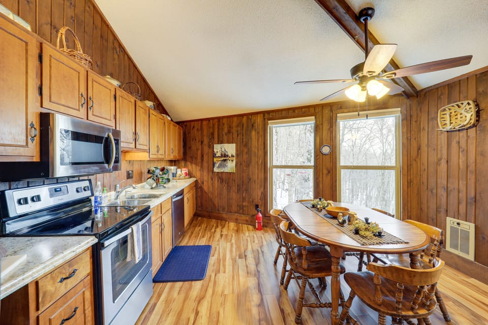 Dining Area | High Chair