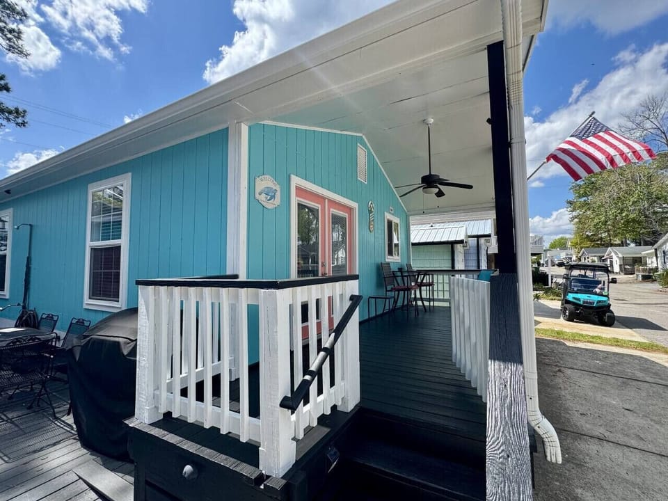 Ocean lakes-Family-Fun-Golf Cart-Pet Friendly-Myrtle-Beach-Covered-Porch