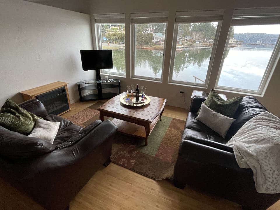 Living Room (1)