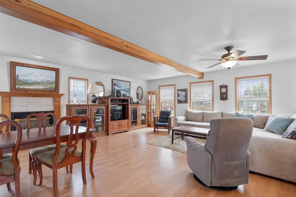 Ample seating in the living room
