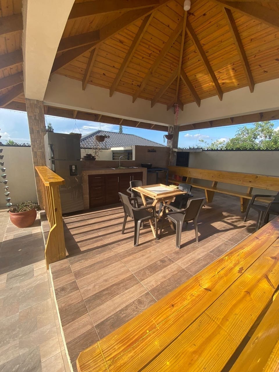 Outdoor dining