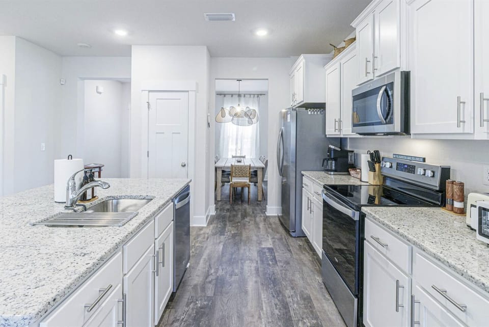 Fully furnished state of the art kitchen