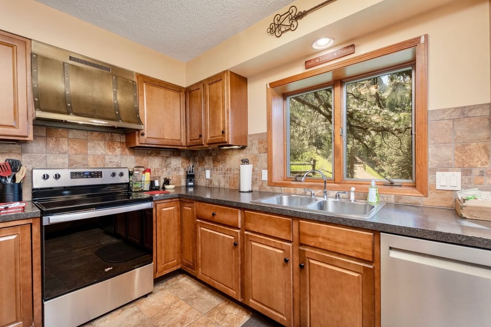 Divine Kitchen
