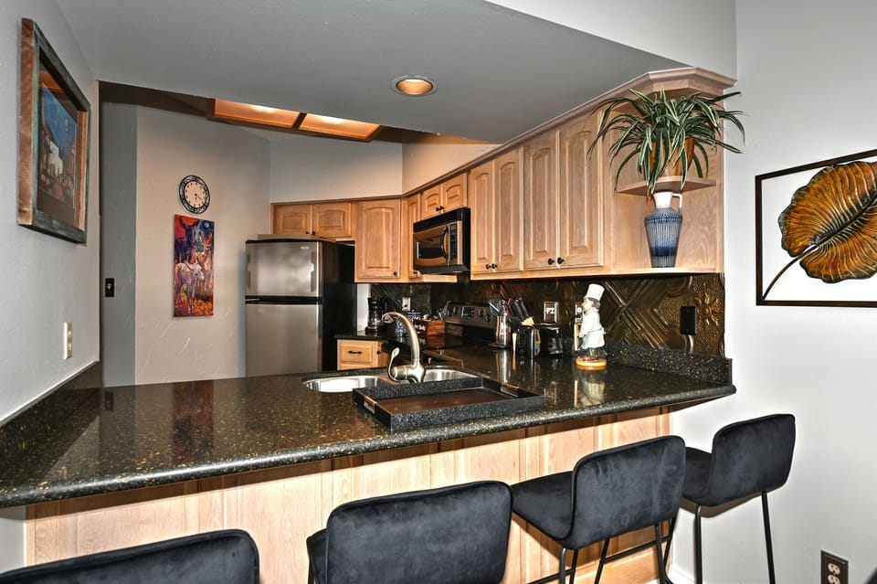 Kitchen (1)