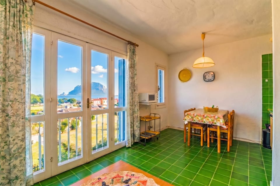 Living and dining room