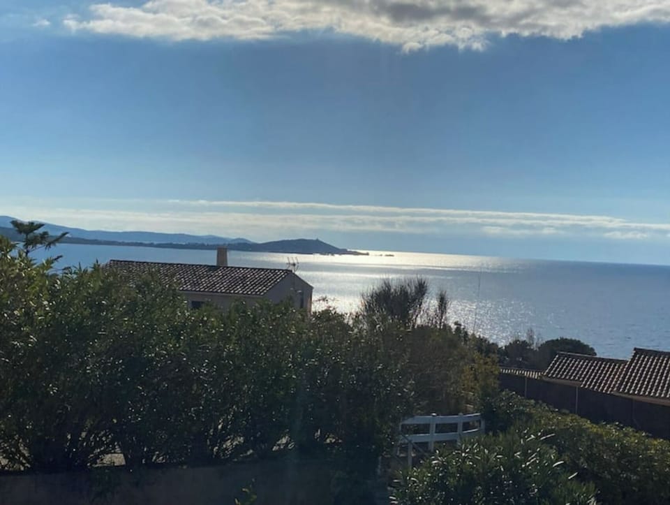 Beach/ocean view