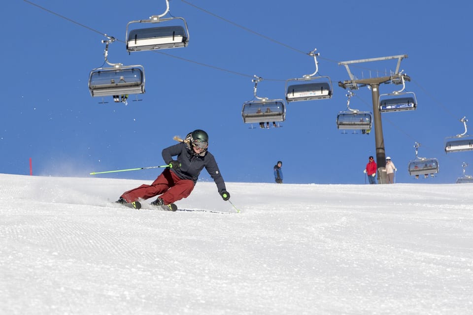 Snow and ski sports