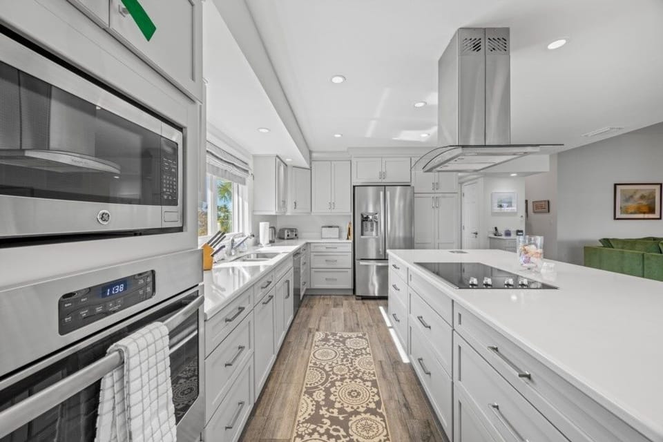 House, 4 Bedrooms | Private kitchen
