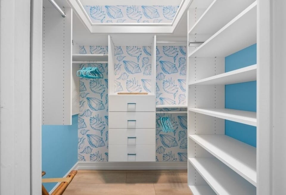 Condo, 3 Bedrooms | Interior