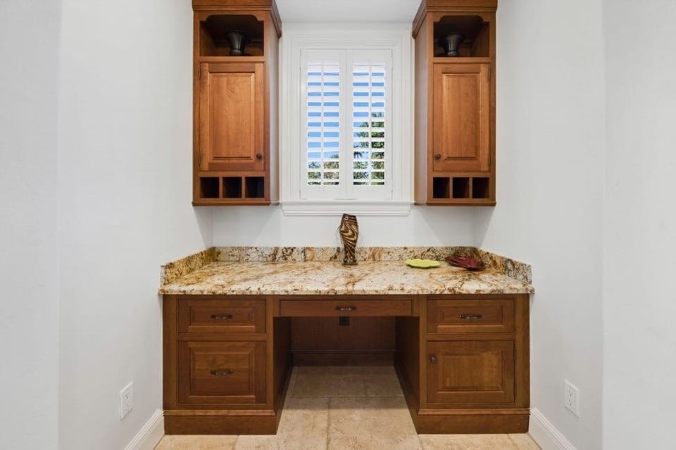House, 5 Bedrooms | Bathroom