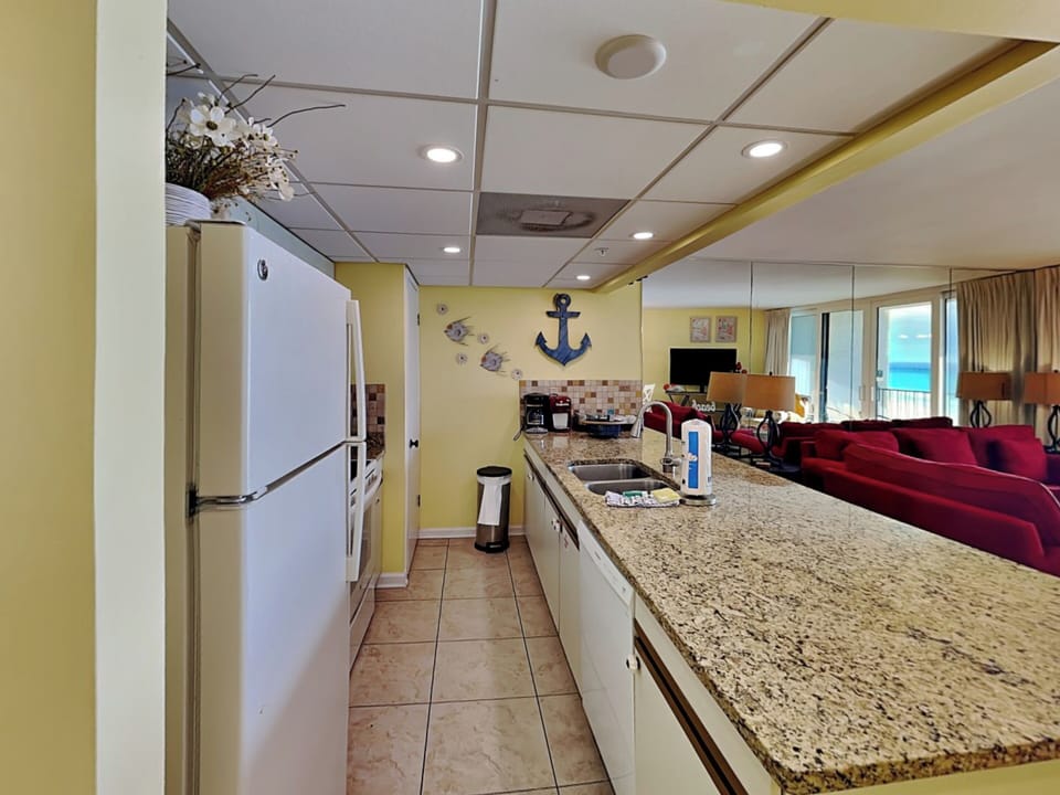 Kitchen - Modern Appliances
