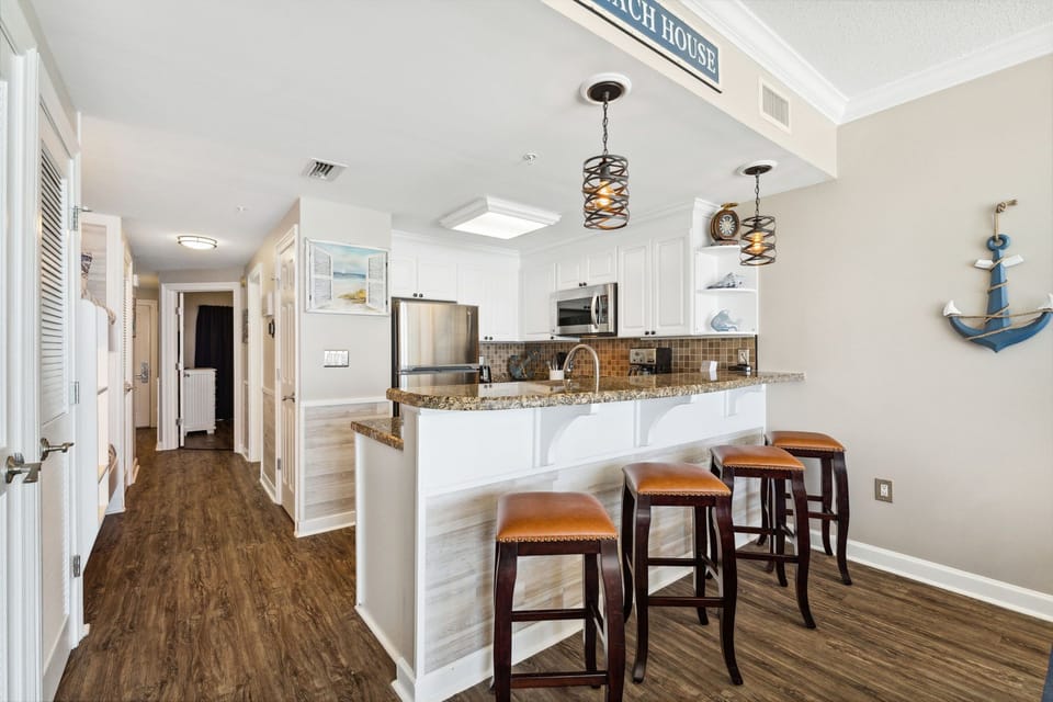 Additional bar seating for 4.