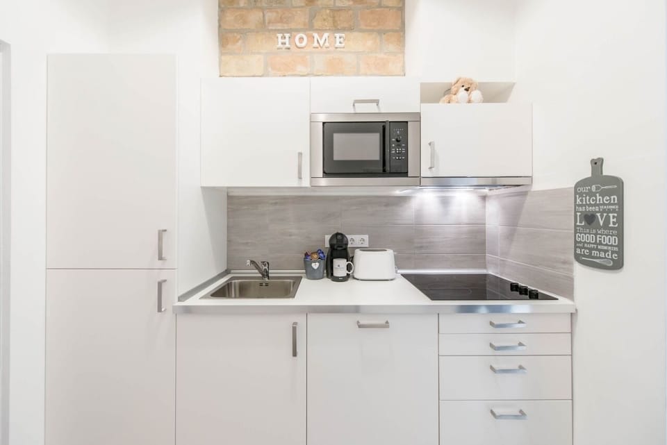 happy home Budapest DIAMOND 5