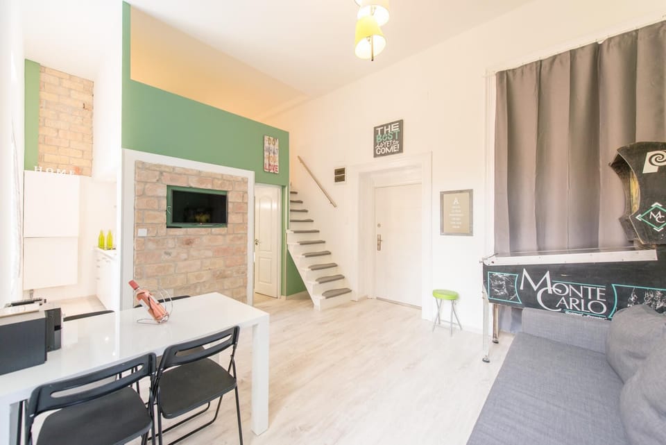 happy home Budapest GREEN 9