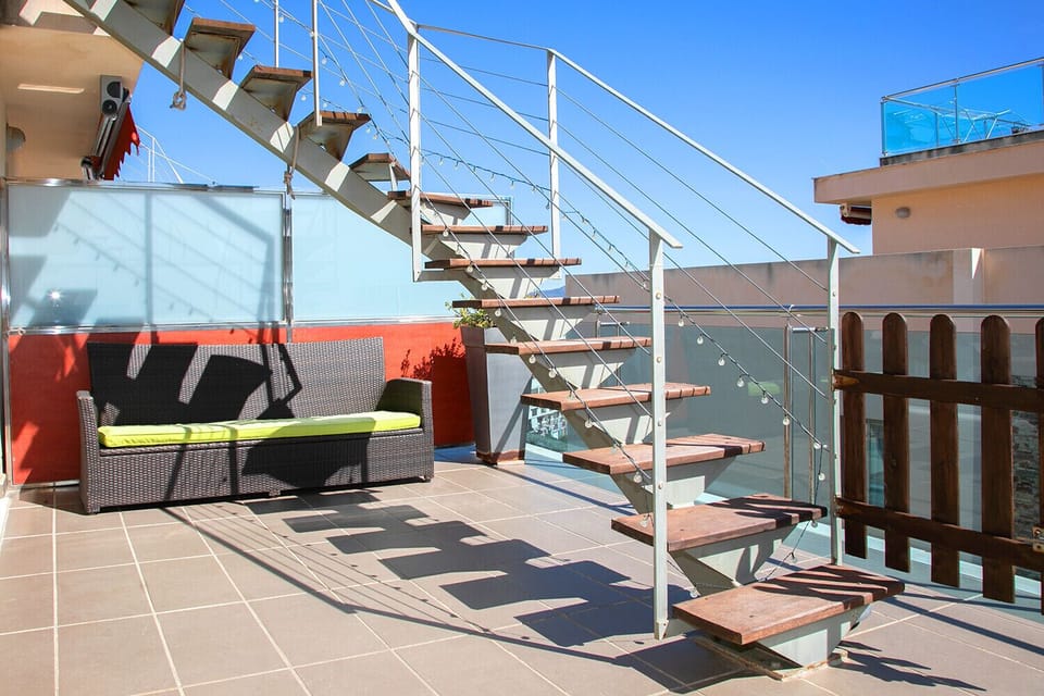 Terrace of the Borumbot apartment in the centre of Calpe