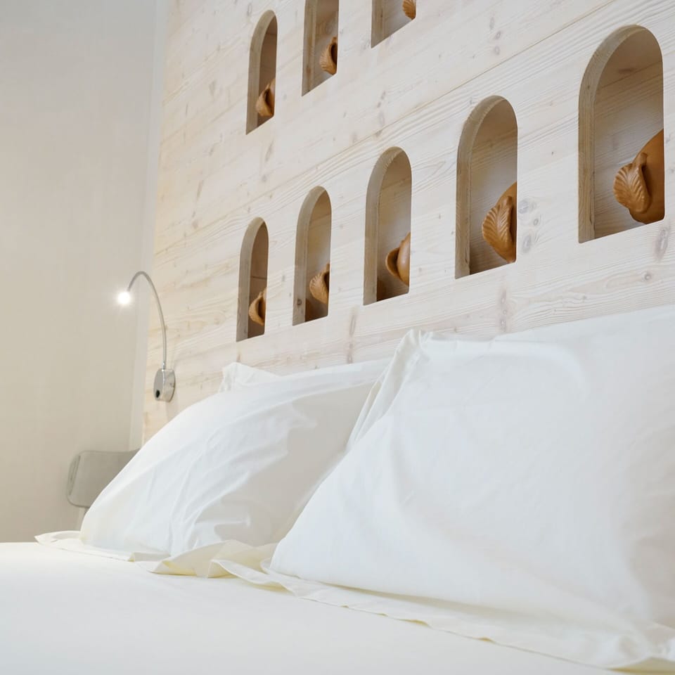 Design Double Room, Private Bathroom, Ground Floor | Premium bedding, down comforters, memory foam beds, minibar