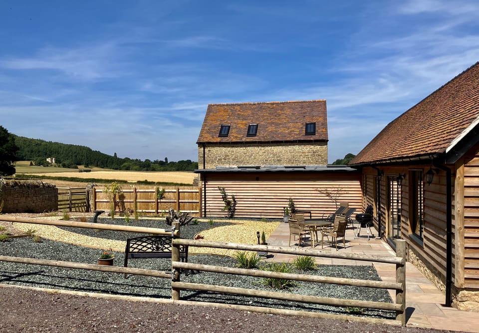 Evenwood Gables, Shropshire: Stunning views from the patio