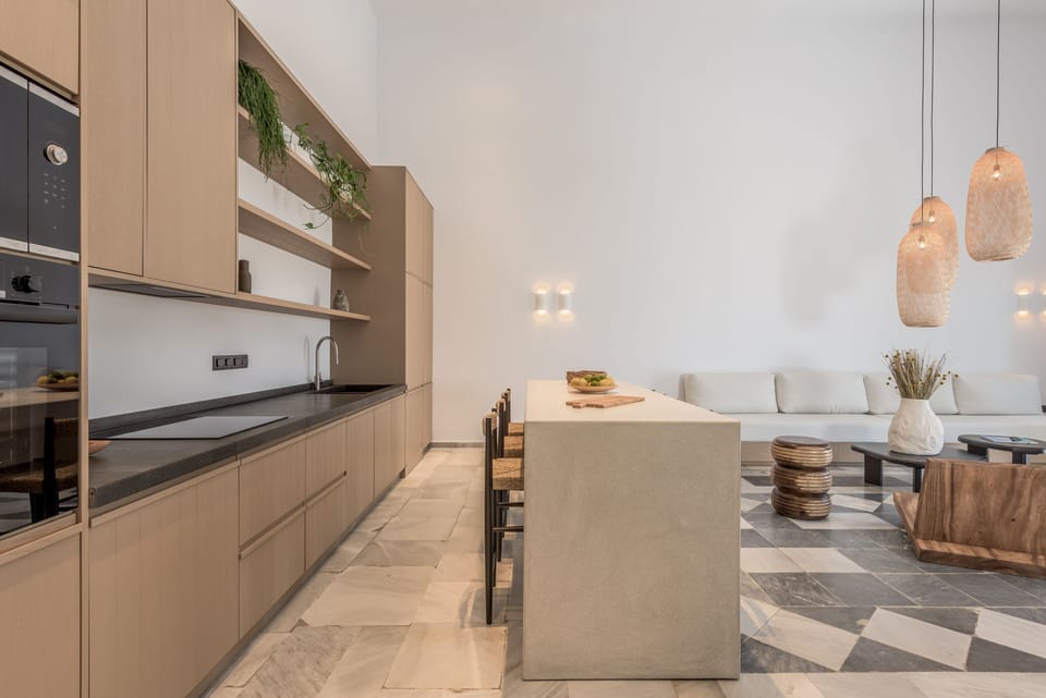 Design Villa | Private kitchen | Stovetop, espresso maker, coffee/tea maker, electric kettle